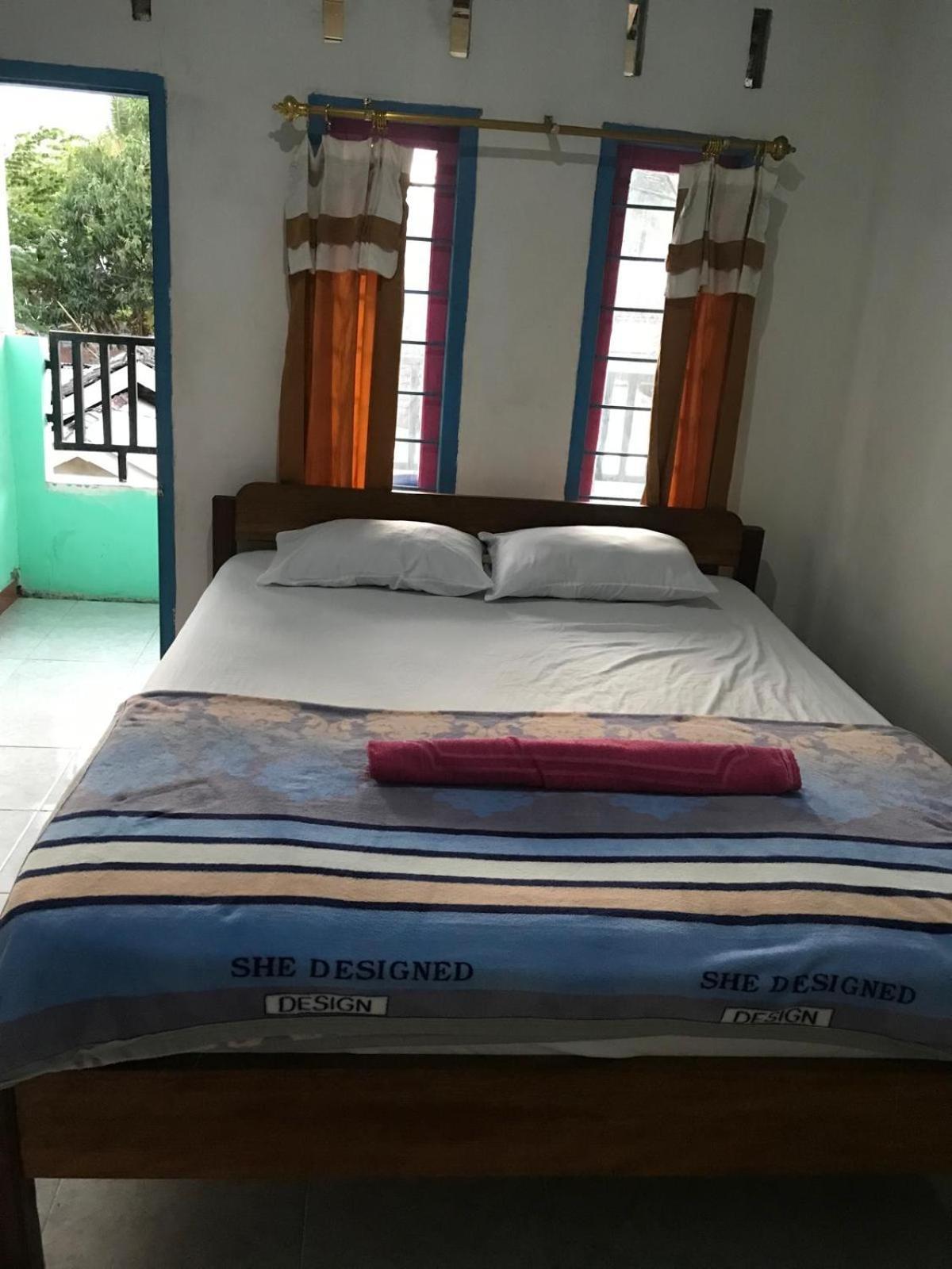Bulan Homestay Plambi Экстерьер фото